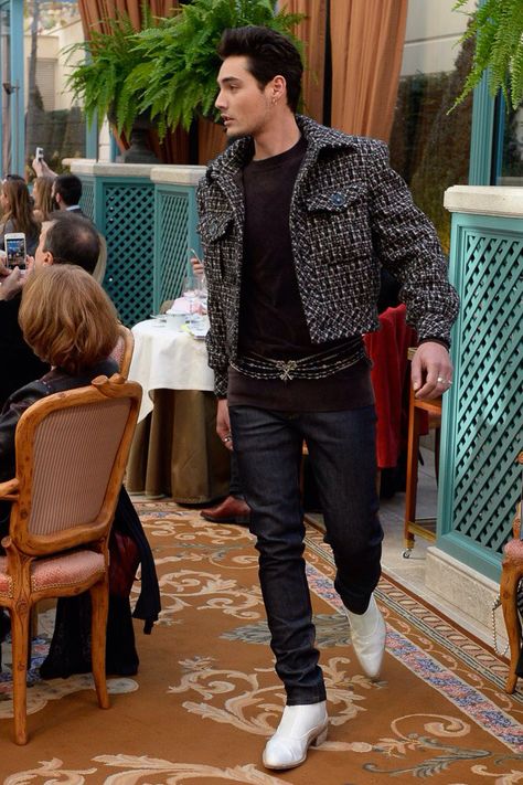 Chanel - Pre-Fall 2017 Jacket Inspiration, Chanel Men, Chanel Jacket, Chanel Inspired, Mens Style, Mens Fall, Fashion Line, Fall 2017, Vogue Paris