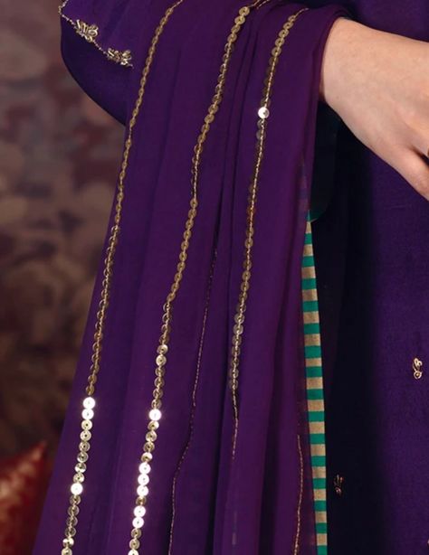 Golden Contrast Colour Dress, Traditional Luxury Dupatta With Gold Embroidery, Designer Wear Gold Dupatta With Embroidered Border, Semi-stitched Dupatta With Gold Embroidery For Festivals, Elegant Dupatta With Gold Embroidery, Neck Design With Lace, Eastern Clothes, Heavy Kurti, Dupatta Designs