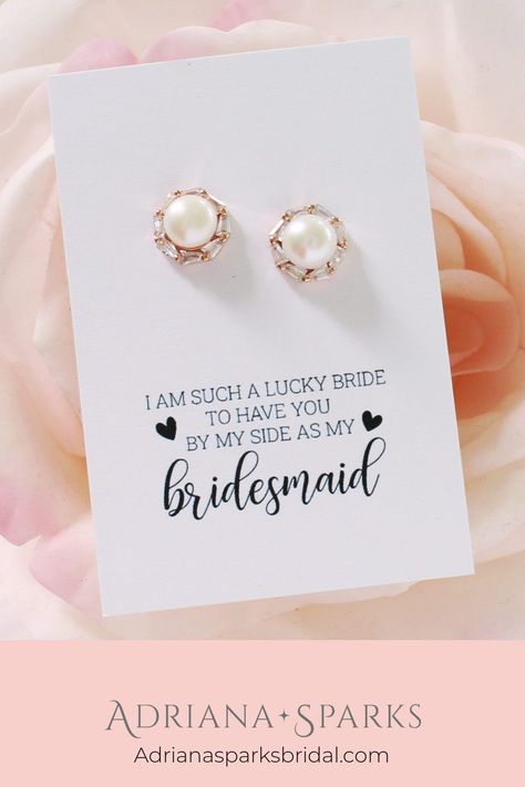 Maid Of Honor Proposal Ideas, Maid Of Honor Gift Ideas, Pearl Earrings Real, Modern Wedding Jewelry, Gift Ideas Mother, Bridesmaid Jewelry Gift, Gift Ideas Jewelry, Real Pearl Earrings, Maid Of Honor Proposal