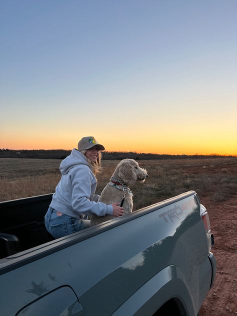 #dog #sunset #country #farm #western #oklahoma #truck #land #countrygirl #reddirt #field Country Aesthetic Truck, Western Truck Aesthetic, Country Southern Aesthetic, Simple Country Living Aesthetic, All Natural Aesthetic, Southern Feminine Aesthetic, Alternative Country Aesthetic, Texas Life Aesthetic, Ranch Home Aesthetic