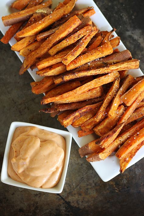 Oven Baked Sweet Potato Fries with Fry Sauce. Awesome, made all. Even got zeke's approval. Use Greek yogurt for mayo. Oven Baked Sweet Potato Fries, Oven Baked Sweet Potato, Baked Sweet Potato Fries, Sweet Potato Fries Baked, Fry Sauce, College Meals, Potato Fries, Potato Wedges, Baked Sweet Potato