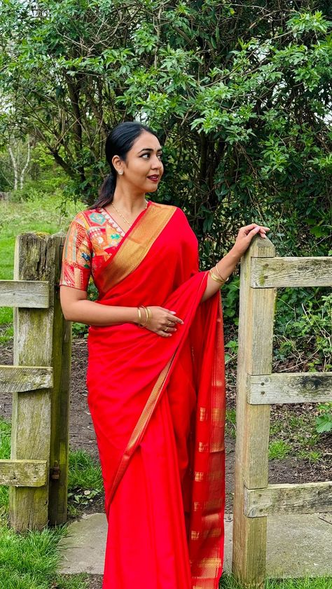 Hitha Chandrashekar K | England alli Mysore Silk na Rajyabhara 🇮🇳 Saree from @pure_mysore_silk Blouse Vinayaka, Jayanagar Shot by @sihikahichandru | Instagram Mysore Silk Saree Styling, Farewell Sarees, Mysore Silk Saree, Mysore Silk, Indian Woman, April 13, Mysore, Wedding Poses, Sandal Fashion