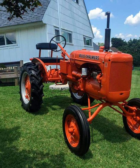 Farming Tractors, Allis Chalmers Tractors, Tractor Pictures, Riding Mowers, New Tractor, Allis Chalmers, Classic Tractor, Tractor Pulling, Antique Tractors