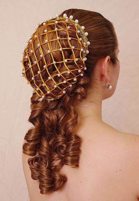 Historical Hairstyles, Medieval Hairstyles, Victorian Hairstyles, Hair Nets, Prom Ideas, Hair Net, Fairy Wings, Vintage Hairstyles, Larp