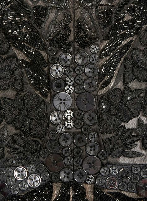 Haute Couture Details, Embellishment Details, Couture Embroidery, Textile Texture, Couture Details, Button Art, Button Crafts, Embroidery Inspiration, Fabric Art