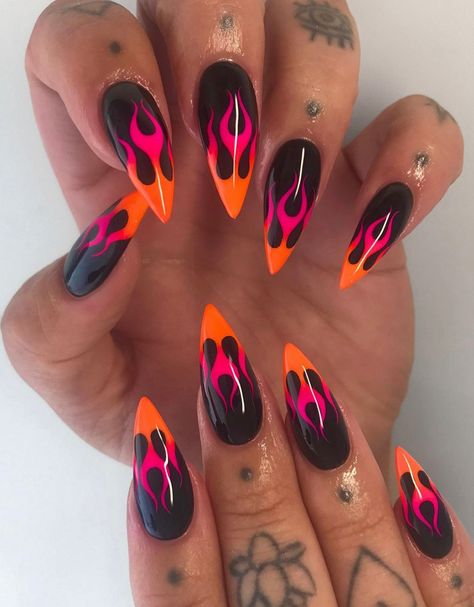 Emoji Nails, Flame Nail Art, Punk Nails, Edgy Nails, Goth Nails, Grunge Nails, Crazy Nails, Black Nail, Neon Nails