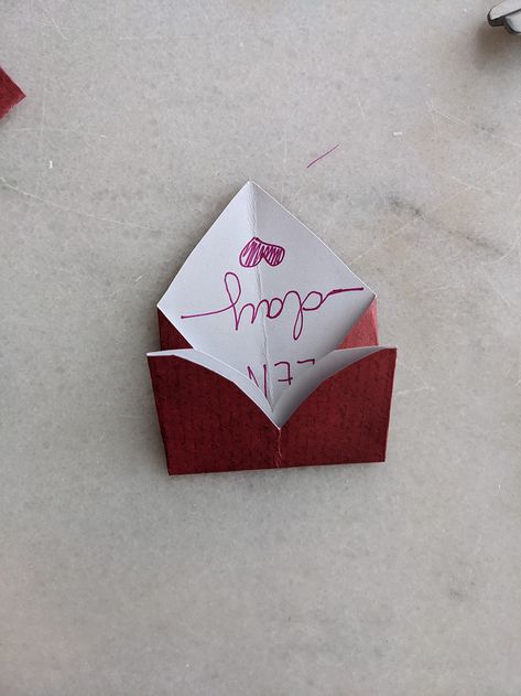 This easy last minute Valentine's Day card is simple to make and looks incredible. Fold a paper heart into its own envelope, and share the love. Heart Pin, How To Fold, Paper Heart, New Mothers, Valentine Heart, Valentines Diy, Share The Love, Health Issues, Last Minute