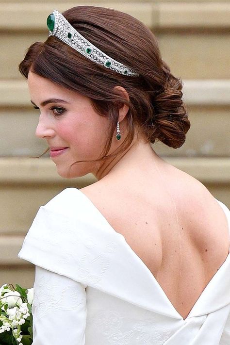 100 Best Royal Hairstyles Through The Years - A History of Royal, Queen and Princess Hair Looks Royal Hairstyles, Eugenie Wedding, Royal Wedding Dress, Tiara Hairstyles, Royal Brides, Royal Look, Athletic Hairstyles, Princess Eugenie, Princess Hairstyles