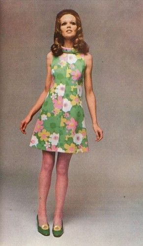 60s Clothes, 60’s Fashion, Yellow Floral Print Dress, Vintage Summer Outfits, Pink Print Dress, 1960s Dresses, 1960 Dress, 1960 Fashion, 60's Style