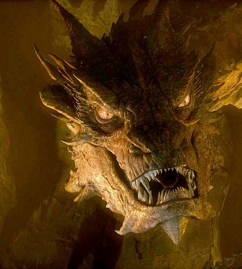 Smaug Yes!! I love smaug even though he is the bad guy!!! John Howe, The Hobbit Movies, Here Be Dragons, Into The West, Desolation Of Smaug, Jrr Tolkien, Legolas, Gandalf, Digital Art Illustration