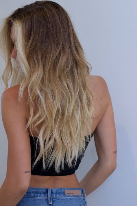 October Hair, Beach Blonde Hair, California Hair, Summer Blonde Hair, Inspo Hair, Alexis Ren, California Girl, Hair 2024, Blonde Hair Inspiration