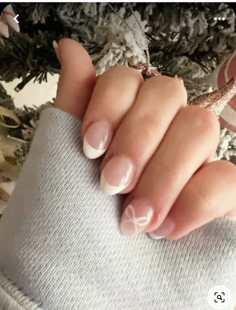 Nail Inspiration White French Tip, How To Do Bow On Nails, Almond Bow Nail, White French Tip Nails With Pink Bow, White Nails With Bow Design, Simple Nails Design Almond, Preppy Nails White, How To Do A Bow On Nails, Preppy Nail Ideas For Kids