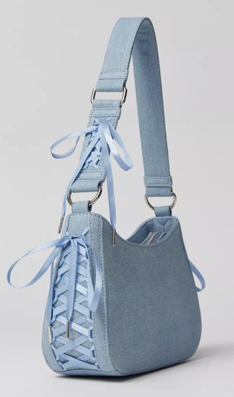 Denim Baguette Bag, Stylish School Bags, My Style Bags, Luxury Bags Collection, Aesthetic Bags, Diy Bag Designs, Women's Bags By Style, Girly Bags, Fancy Bags