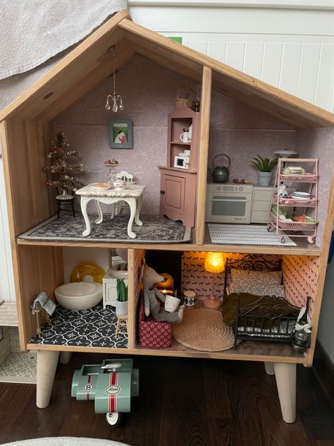 Ikea Flisat Dollhouse Hack, Maileg Flisat, Dollhouse Hacks, Flisat Dollhouse, Maileg House, Ikea Dollhouse, Ikea Flisat, Dollhouse Collection, Maileg Mouse