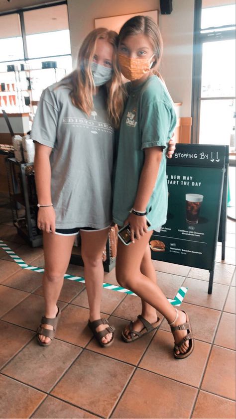 Nike Tempo Shorts Outfit, Birks Outfit, Birkenstock Sandals Outfit, Sandals Outfits, Go Viral On Tiktok, Nike Tempo Shorts, Viral On Tiktok, Nike Tempo, Summer Hiking