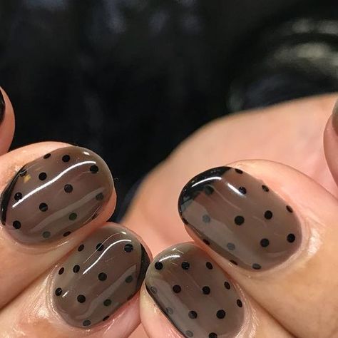 Hey, Nice Nails! on Instagram: "Sheer and Opaque Black for Toni @toncie1208 🖤 using @prestogel no.158 and @leafgelusa no.001 #nailart #gelnails #heynicenails" It Girl Nails, Sheer Nails, Girl Nails, Nice Nails, Girls Nails, Nail Art Ideas, Black Nails, Fun Nails, Cute Nails