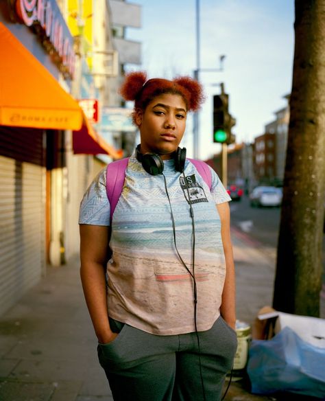 Here and Now: Colourful London street portraits by Niall McDiarmid | Creative Boom Street Photography Portrait, Street Photography People, London People, Portrait Cartoon, Street Portrait, Artist Outfit, Documentary Photographers, National Portrait Gallery, Street Fashion Photography