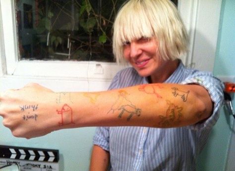 Sia's tattoos Sia Tattoo, Sia Tattoos, Sia Singer, Sia And Maddie, Sia Music, Sia Kate Isobelle Furler, Sia Furler, S Tattoos, Thick Skin