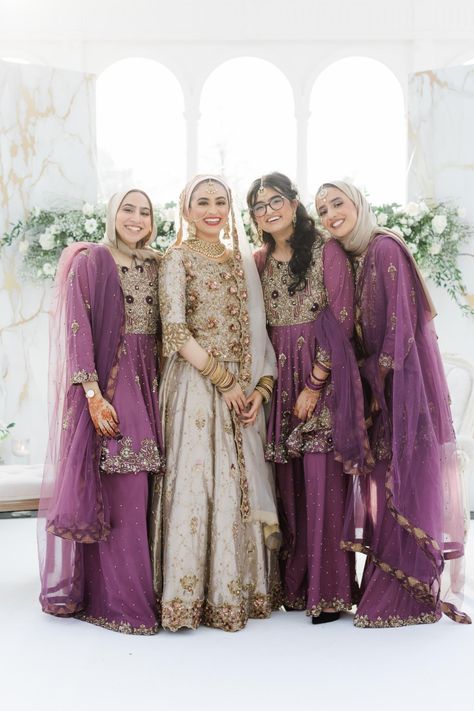 Bridesmaid Pakistani Dresses, Brides Sisters Dress, Baraat Outfits For Sisters, Bride Sisters Dress, Pakistani Wedding Outfits Sisters Bridesmaid Dresses, Pakistani Wedding Outfits Sisters Ideas, Gold Wedding Bridesmaid Dresses, Pakistani Wedding Wear For Sister, Wedding Dress For Sister