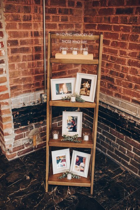 Wedding Reception Memory Table, Couple Photos Wedding Decor, Simple Fall Wedding Reception Decorations, Memorial At Wedding Ideas, Loved Ones Display Wedding, Memory Board For Wedding, Photo Display For Wedding, Rustic Wedding Memory Table, Wedding Idea For Those Who Passed