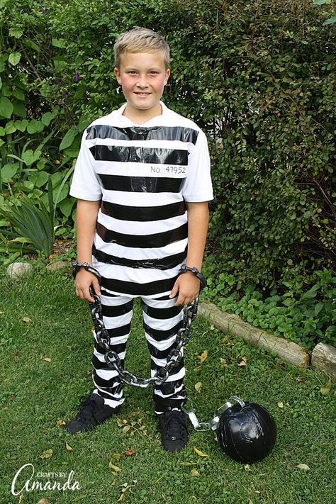 Chances are...several of you will be looking for some easy and cute Halloween ideas too! Prisoner Outfit, Easy Ghost Costume, Jailbird Costume, Convict Costume, Halloween Prisoner Costume, Lamb Costume, Prisoner Costume, Clever Costumes, Halloween Costumes To Make