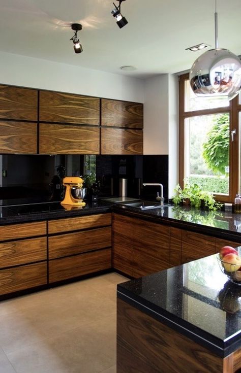 Eco Friendly Kitchen Design, Modern Walnut Kitchen, Kitchen Unit Designs, Walnut Kitchen Cabinets, Decor Ideas Kitchen, Latest Kitchen Designs, Modern Kitchen Cabinet Design, Kitchen Home Decor, Modern Kitchen Cabinets