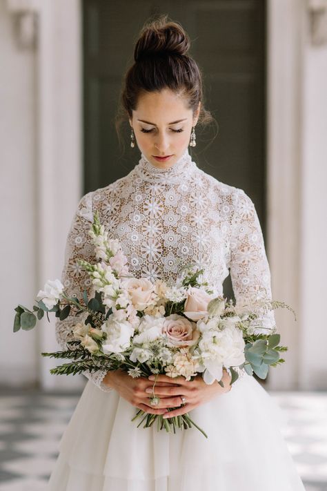 Wedding flowers — BLOOMOLOGIE wild, natural floral design Flower Arches, Bridle Dress, Flower Anatomy, Luxury Wedding Flowers, Fairy Wedding Dress, Muslim Wedding Dress, Beautiful Wedding Flowers, Fancy Wedding Dresses, Fairy Wedding