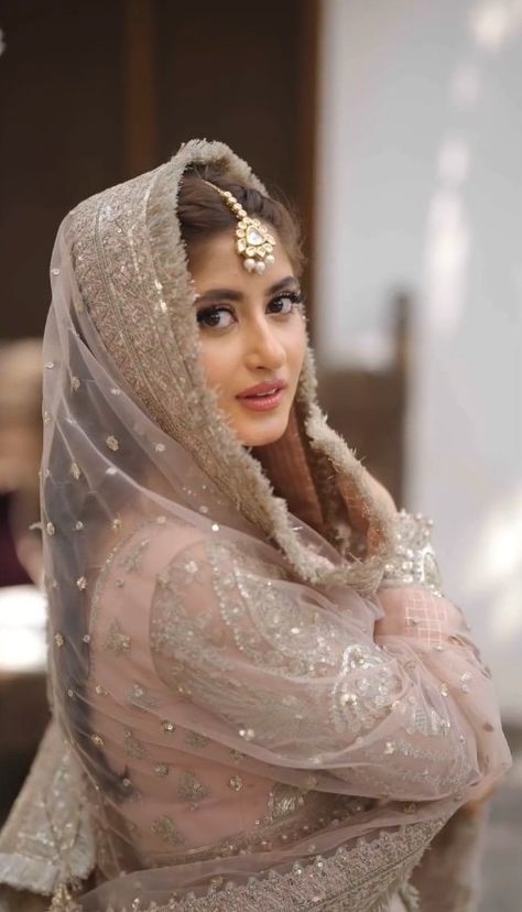 Sajal Ali Wedding, Sajjal Ali, Sajal Ali, Bridal Mehendi Designs, Traditional Indian Outfits, Pakistani Bridal Dresses, Simple Pakistani Dresses, Abaya Designs, Bridal Dress Design