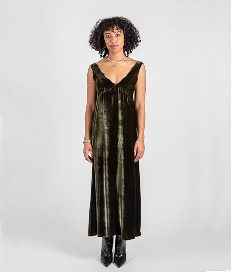 Velvet slip dress with a v-neckline, scalloped trimming, empire waist and a midi hem. Empire Sheath Dress, Quirky Formal Dress, 90s Grunge Slip Dress, 1920s Inspired Dress, Grunge Feminine Style, Velvet Slip Dress Outfit, Slip Dress Styling, Marceline Fashion, Gothic Formal