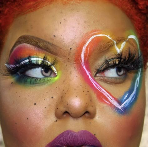 Pride Makeup Full Face, Cute Rainbow Makeup Looks, Pride Fest Makeup, Pride Themed Makeup, Pride Parade Makeup Ideas, Rainbow Tears Makeup, Pride Makeup With Gems, Creative Pride Makeup, Dark Festival Makeup