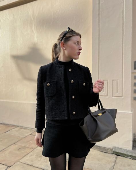 If tweed jackets, natural makeup, black sunglasses and mini skirts are your vibe I think we’d be friends 🫶🏻 Outfit Details Jacket @bashparis Skirt @cosstores Sunglasses @celine Bag @demellierlondon Shoes @clarksshoes IG @jessicamardle TikTok jessicamardle Pinterest jessica_mardle • • • #fashion #style #fashionstyle #fashioninspo #outfit #ootd #ootdfashion #outfitoftheday #luxury #spring Black Tweed Skirt Outfit, Black Tweed Jacket Outfit, Tweed Skirt Outfit, Celine Jacket, Black Tweed Skirt, Tweed Jacket Outfit, Sunglasses Celine, Black Tweed Jacket, Tweed Outfit