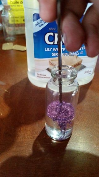 Harry Potter Love Potion, How To Make Potions, Potions For Kids, Harry Potter Potion Bottles, Harry Potter Diy Crafts, Potions Recipes, Halloween Potion Bottles, Harry Potter Potions, Harry Potter Items