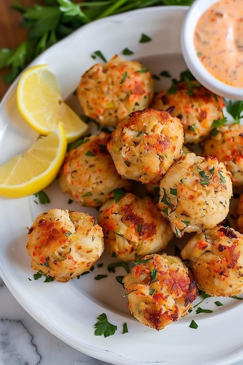 Crab Rangoon Balls, Crab Balls Recipe Baked, Crab Balls Appetizers, Fried Crab Balls, Crab Balls Recipe, Crab Balls, Fried Crab, Crab Dishes, Lump Crab