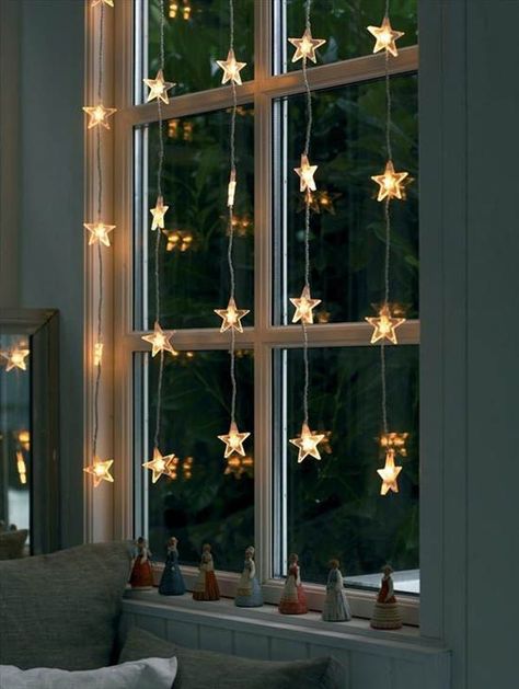 40+ Stunning Christmas Window Decorations Ideas All About Christmas Christmas Window Decoration, Christmas Lights Outside, Diy Christmas Lights, Christmas Light Installation, Hanging Christmas Lights, Christmas House Lights, Inexpensive Christmas, Fairy Lights Bedroom, Christmas Apartment