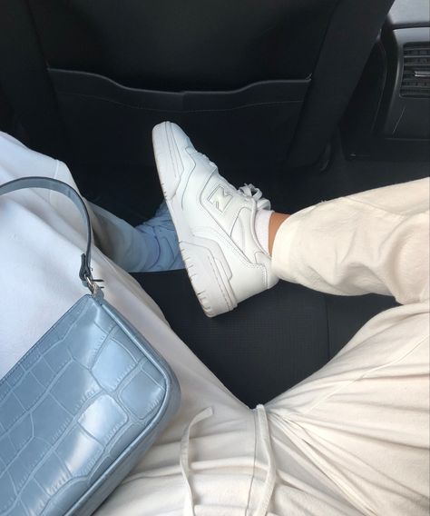 New Balance 550 Triple White, White New Balance 550 Outfit, Classy White Sneakers, Sneakers Smart Casual, Nb 550, Classy Sneakers, Balance 550, Summer Sneakers, Cute Sneakers