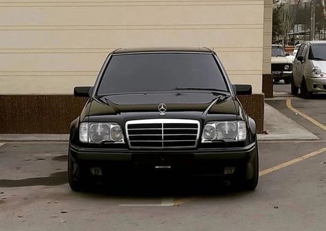 Gto Car, Mercedes W124, Kawasaki Bikes, مرسيدس بنز, Classic Mercedes, Mercedes Benz Classic, Mercedes Car, Street Racing Cars, Mercedes Benz Cars