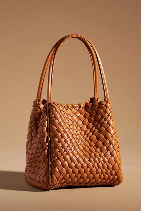 brown purse Purse Trends, Trendy Purses, Fall Bags, Fall Handbags, Woven Handbags, Va Va Voom, Brown Purses, Trending Handbag, Cute Purses