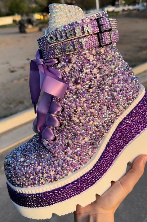 It’s a bit tacky and cheap looking in my opinion especially around the neck area. You get what you pay for. The customer service was great. Etsy Shoes, Bling Boots, Go Go Boots, Custom Rhinestone, Fashion Design Template, Boot Bling, Pretty Shoes Sneakers, Shoes Hack, Glitter Boots