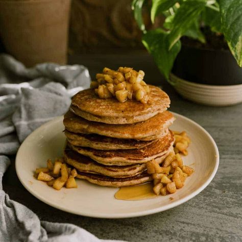 Spelt Flour Pancakes, Spelt Banana Bread, Pancakes With Cinnamon, Spelt Pancakes, Spelt Flour Recipes, Weeks Meal Plan, Spelt Pasta, Apple Syrup, Spelt Recipes