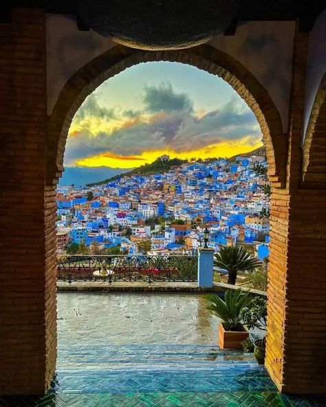 Blue City Morocco, Morocco Chefchaouen, Morocco Photography, Morocco Aesthetic, Live Drawing, Moroccan Inspiration, Marrakech Travel, Morocco Tours, Cool Things To Do