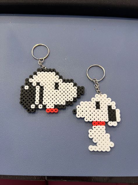 Snoopy Perler Beads, Snoopy Perler, Beaded Snoopy, Snoopy House, Melty Bead Designs, Melt Beads Patterns, Hama Art, Hamma Beads Ideas, Melty Bead Patterns