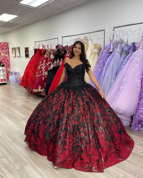 Black/Red quinceañera dress Red And Black Dress Quinceanera, Red Black And White Quinceanera Dress, Burgundy And Black Quinceanera Dresses, Red With Black Quinceanera Dresses, Black And Burgundy Quince Dress, Red Black Quinceanera Dresses, Dark Red 15 Dresses Quinceanera, Red Black And Gold Quinceanera Dresses, Queen Of Hearts Quinceanera Dress