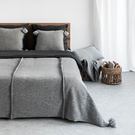 Double bedspread is made of a soft knitted woolen fabric. The raw finishes of the seams emphasise texture of the material. Simple design makes the bedspread suitable for any interior. Decorative heavyweight pom poms on both ends of the bedspread give it a unique character. Teenage Beds, Bed Door, Gray Bedspread, Double Bed Covers, Lounge Pillow, Art Furniture Design, Warm Blanket, Warm Blankets, Bedspreads