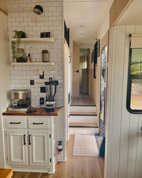 Renovated 5th Wheel, Camping Airbnb, Bus Makeover, Rv Aesthetic, Van Adventure, Farmhouse Camper, Camper Organization Rv Living, Rv Porch, Trailer Redo