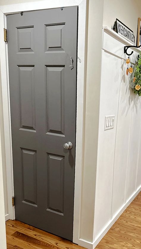 DIY interior door paint Interior Gray Doors, Gray Indoor Doors, Painted Interior Doors Ideas White Trim, Grey Inside Doors, Urban Bronze Door Interiors, Indoor Doors Colors, Best Interior Door Paint Colors, Dark Grey Interior Doors, Hallway Doors Painted