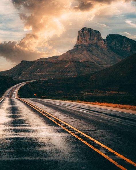 Hiking In Texas, Romantic Love Pictures, Guadalupe Mountains National Park, Guadalupe Mountains, Backpacking Trips, Mountain Photos, Place To Visit, Backpacking Travel, Open Road