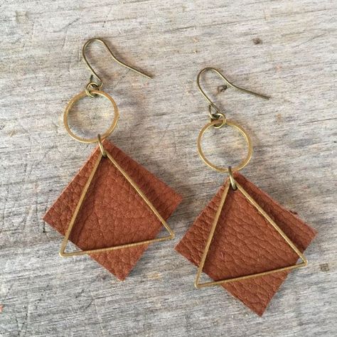 Dyi Earrings, Boho Earrings Diy, Diy Leather Earrings, Leather Jewelry Diy, Boho Diy, Triangle Earrings, Diy Schmuck, Earrings Boho, Leather Diy