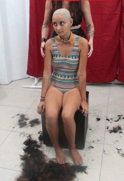 (13) Hair Passion on Tumblr Haircut Memes, Haircut Edgy, Shaved Haircut, Extreme Haircut, Lesbian Haircut, Shave Eyebrows, Long Leg Cast, Buzzcut Girl, Shaved Hair Women