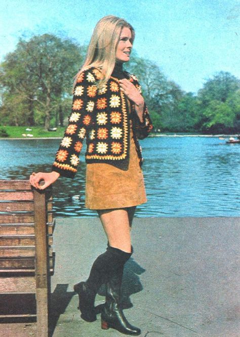 70s outfits || 70s aesthetics

There’s a reason the 1970s continue to be one of the most stylish decades of all time. From flares and bell sleeves to shearling coats and miniskirts, the era birthed an eclectic mix of style influences that evolved quickly over the 10-year span. 

Here are some of the idea pins from that era for your outfits.

70s outfits || 70s aesthetics Mode Coachella, 70s Inspired Outfits, Chique Outfit, Outfits 70s, 60s 70s Fashion, Estilo Hippy, Womens Crochet Patterns, Mode Hippie, 60s And 70s Fashion