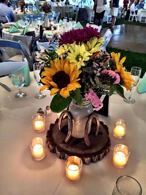 Rose And Sunflower Quinceanera, 15 Centerpieces Ideas Mexican, Ranchero Quinceanera Decorations, Vaquero Quinceanera Theme Centerpieces, Western Quince Centerpieces, Vaquero Centerpieces For Quince, Country Themed Quinceanera, Charro Theme Centerpieces Ideas, Vaquera Centerpieces